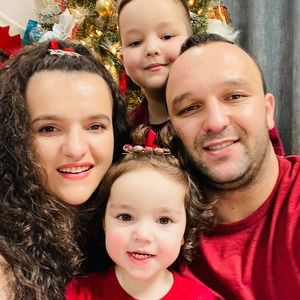 Meet your Posher, Fatjona